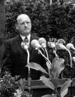 Dr. Hans Speidel