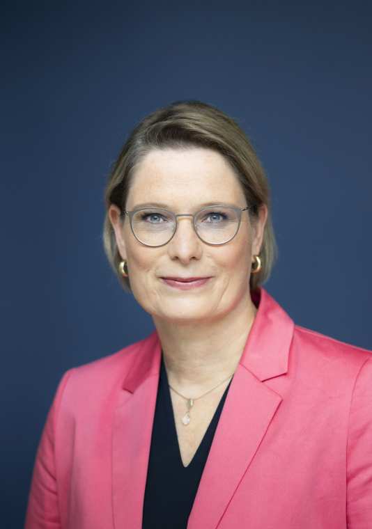 Dr. Stefanie Hubig