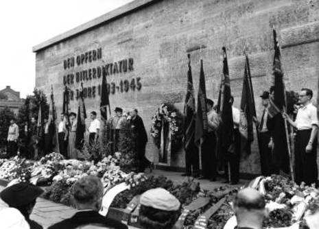 Gedenkfeier, Gedenkstätte Plötzensee, Berlin, 19.07.1957