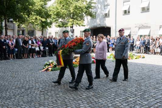 75. Jahrestag, Feierstunde